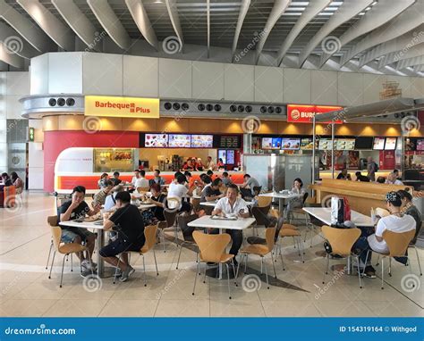 Description of Airport Dining Options