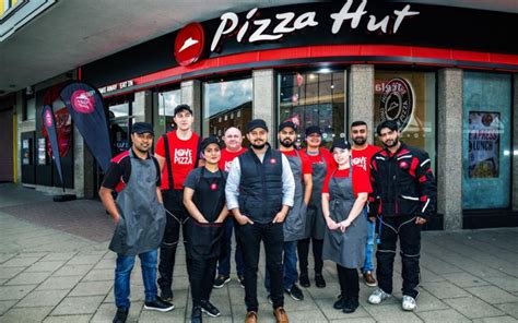 Pizza Hut Restaurant Team Member